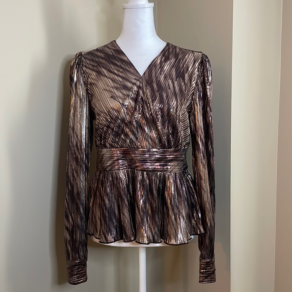 NWT BCBGMaxazria Metallic Pleated Long Sleeve Top